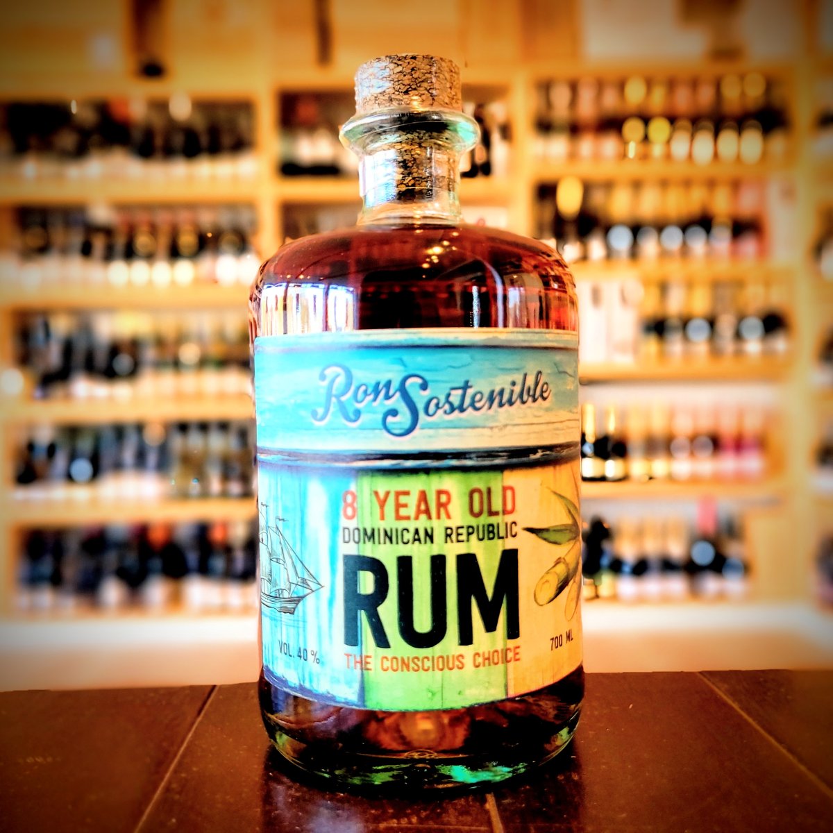 A Clean Spirit Ron Sostenible 8YO 40% - SPIRITUS - Vintagewine.dk